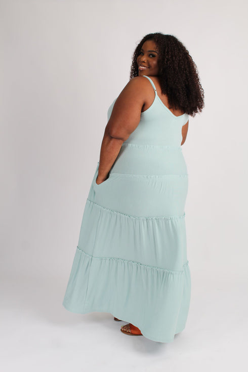 Plus size maxi dress (light green)