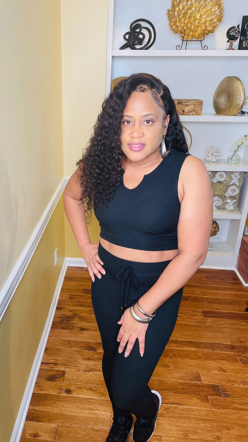 Tell me about it-crop top ribbed legging set (black)