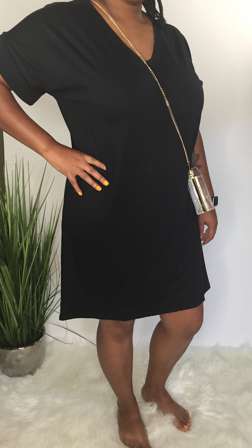Simple and sassy -t shirt dress (black)