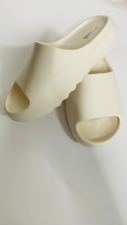 Chill Mode - slide shoes (White)