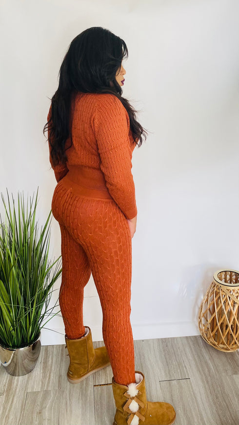 Cozy Queen knit sweater set (rust)