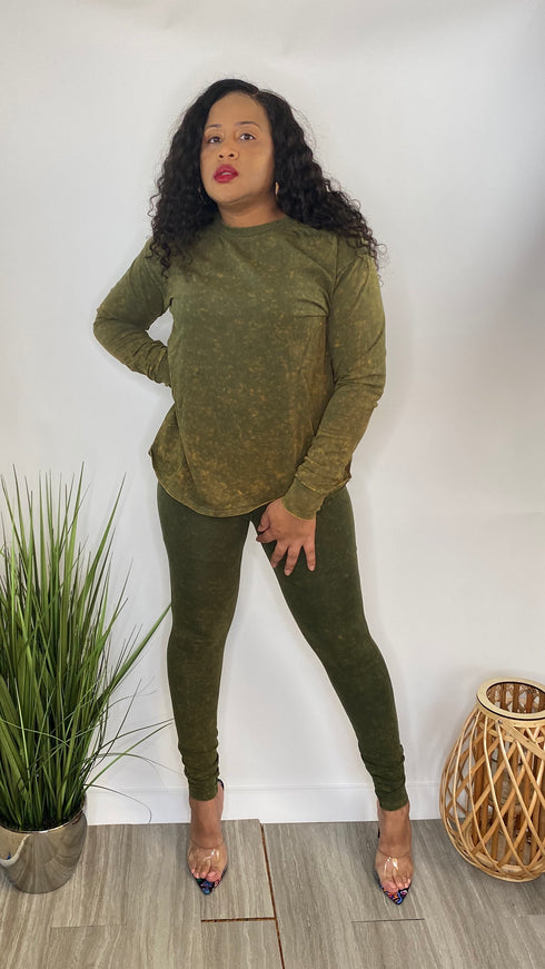 Off Limits | acid wash legging set