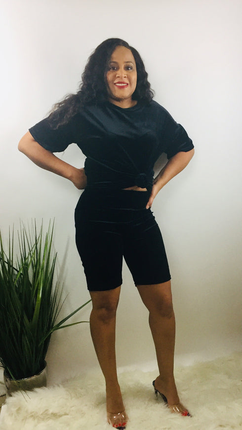 Next move | black velour biker short set
