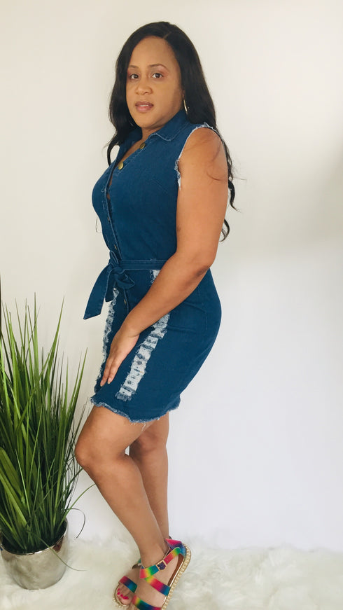 In distress | sleeveless dress