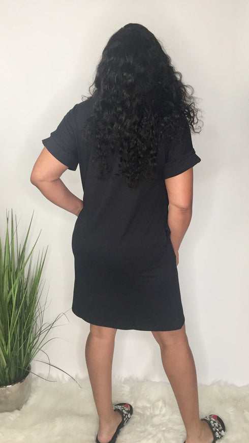 Simple and sassy | t shirt dress (black)